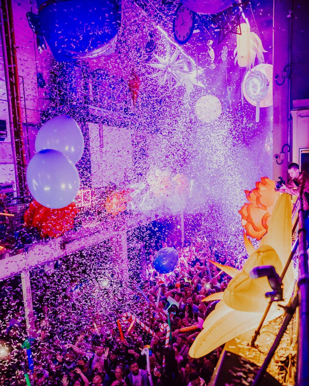 Foreverland theme image 5